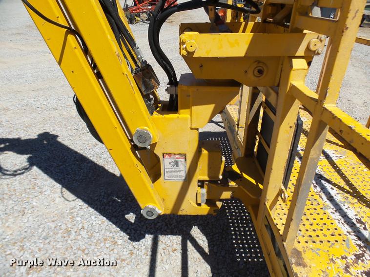 image for item K1836 2003 Haulotte HB44J boom lift