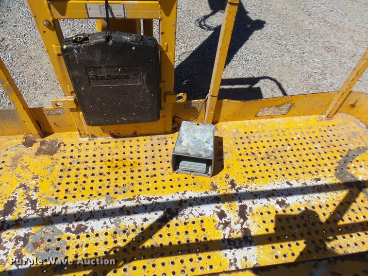 image for item K1836 2003 Haulotte HB44J boom lift