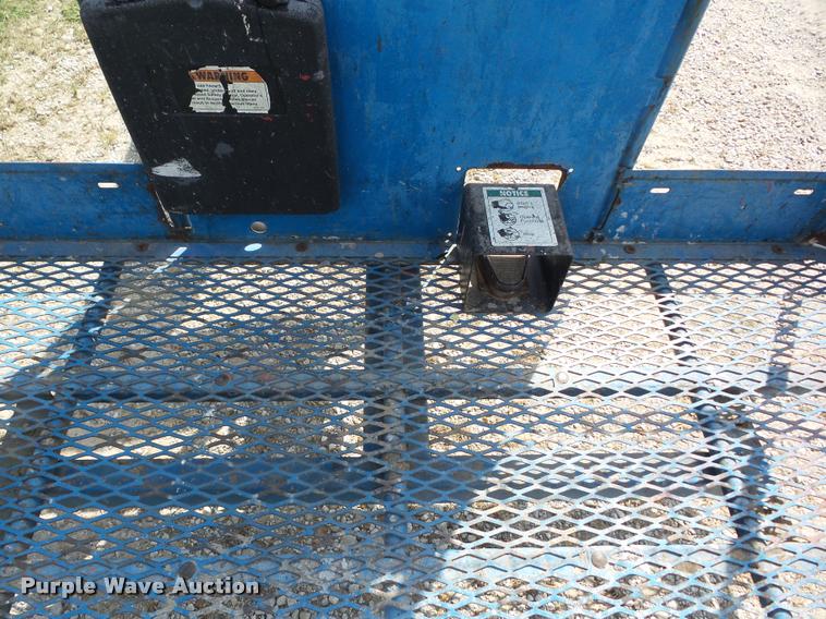 image for item K6420 2001 Genie Z45/25 boom lift