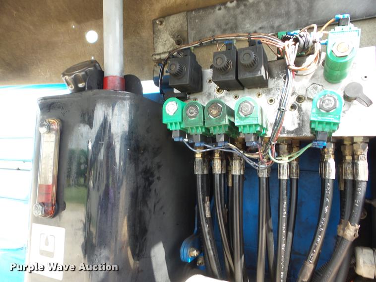 image for item K6420 2001 Genie Z45/25 boom lift