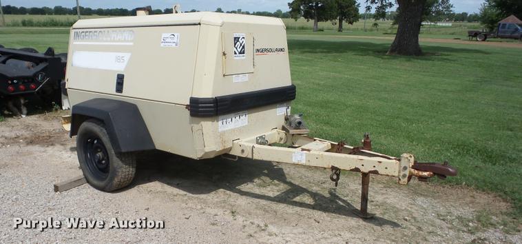 image for item K6423 1997 Ingersoll Rand 185 air compressor