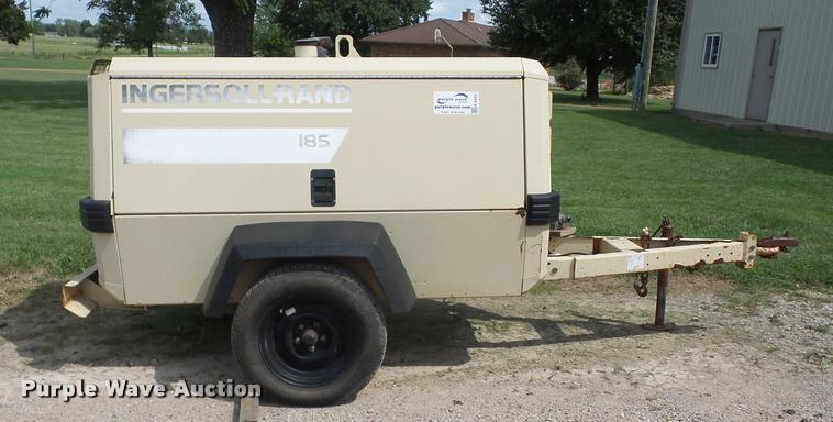 image for item K6423 1997 Ingersoll Rand 185 air compressor