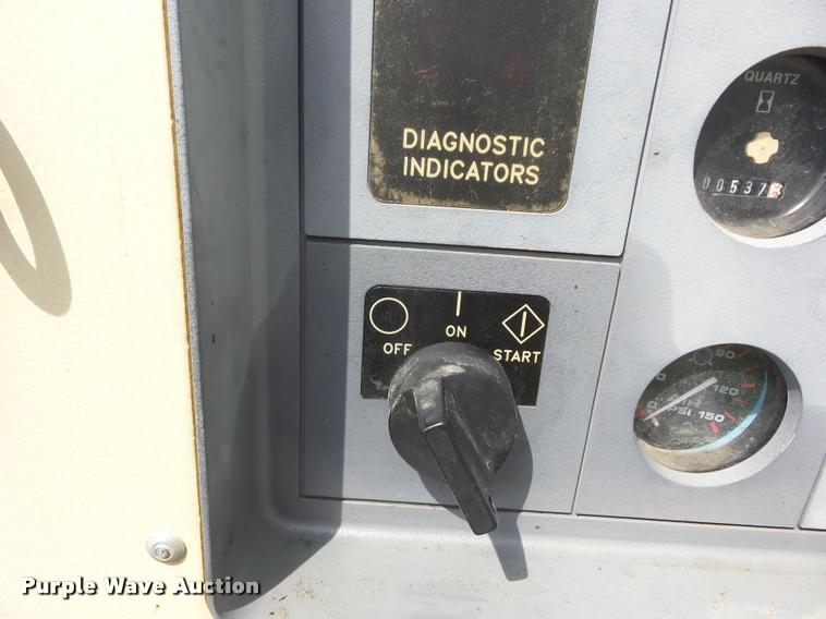 image for item K6423 1997 Ingersoll Rand 185 air compressor