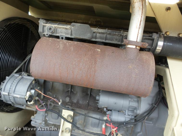 image for item K6423 1997 Ingersoll Rand 185 air compressor