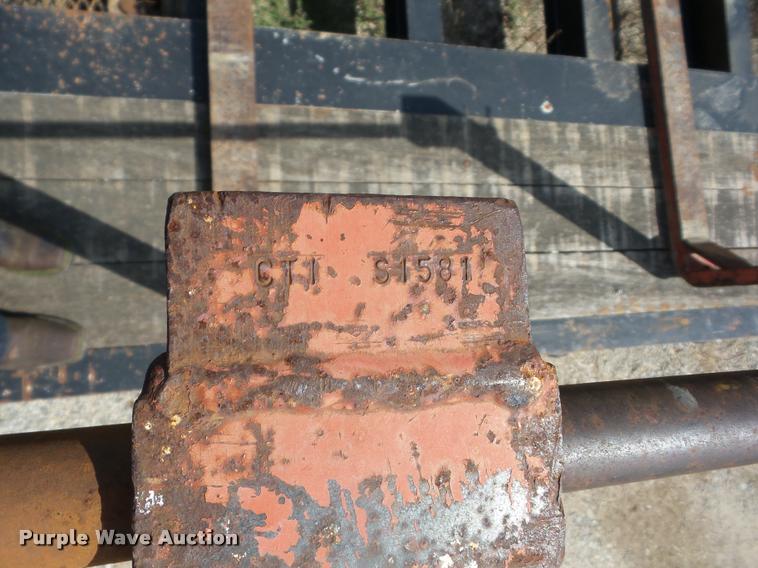 image for item K6426 Backhoe pallet forks