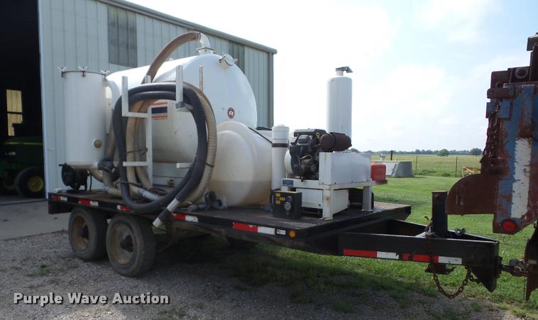 image for item K6432 1999 Maxey vacuum trailer