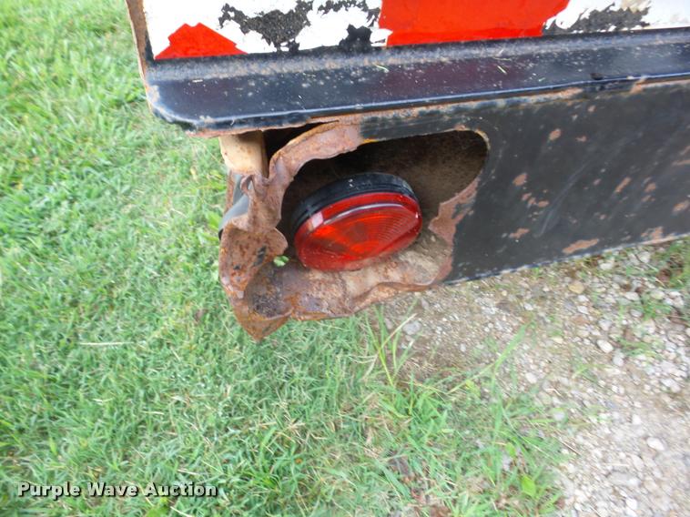 image for item K6432 1999 Maxey vacuum trailer