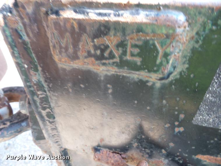 image for item K6432 1999 Maxey vacuum trailer