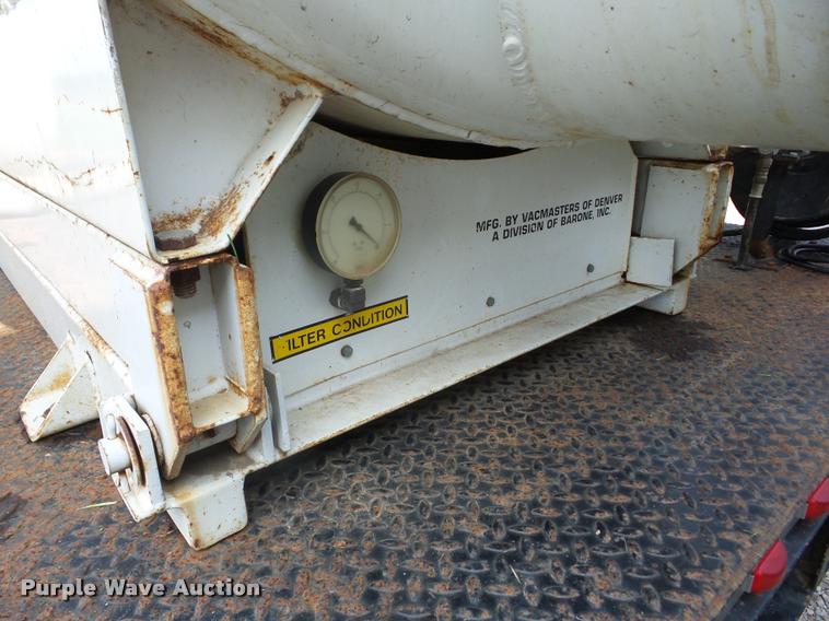 image for item K6432 1999 Maxey vacuum trailer