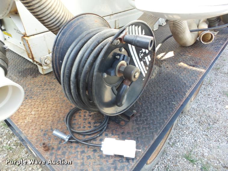 image for item K6432 1999 Maxey vacuum trailer