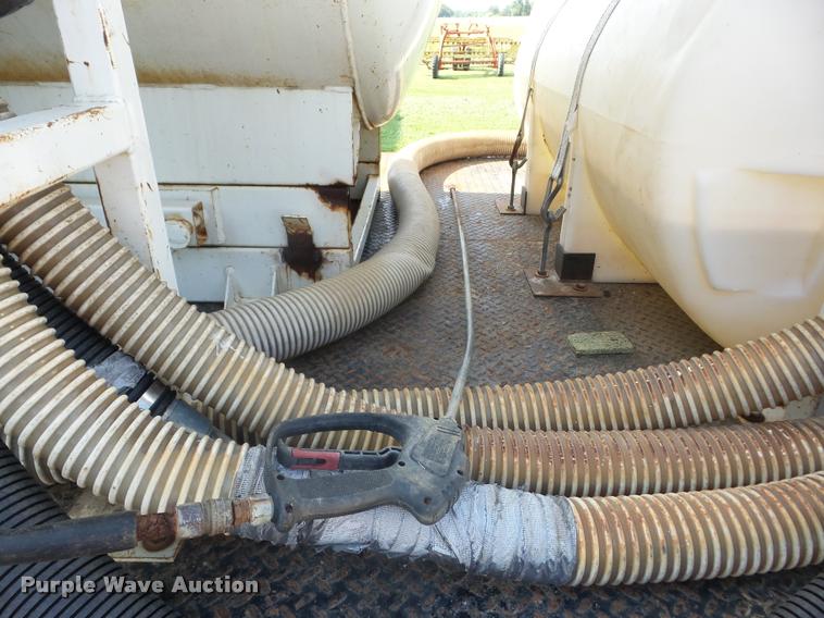 image for item K6432 1999 Maxey vacuum trailer