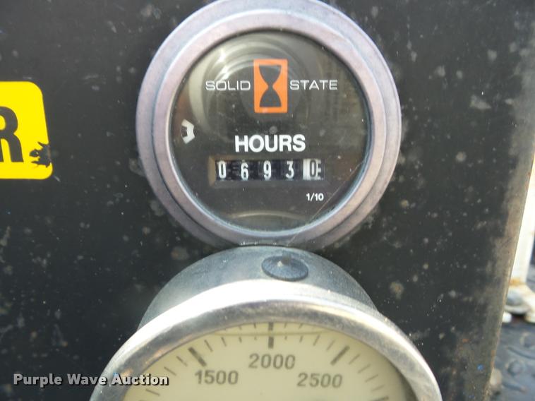 image for item K6432 1999 Maxey vacuum trailer