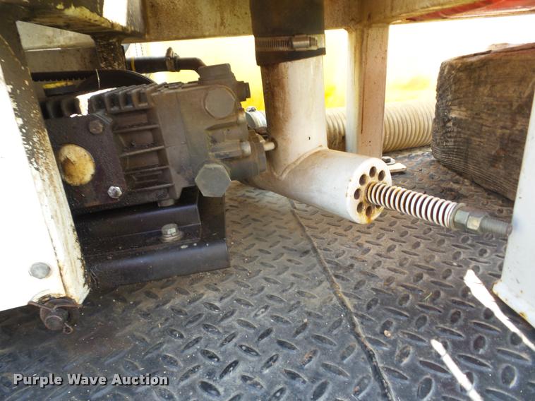 image for item K6432 1999 Maxey vacuum trailer