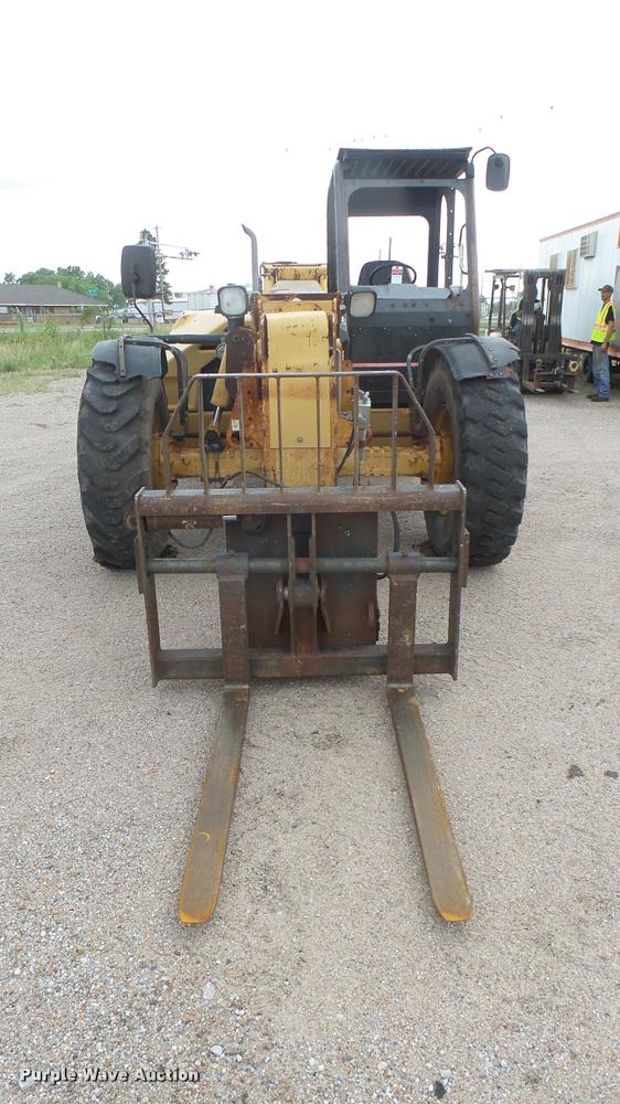 image for item L2293 2001 Caterpillar TH83 telehandler