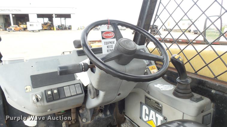 image for item L2293 2001 Caterpillar TH83 telehandler