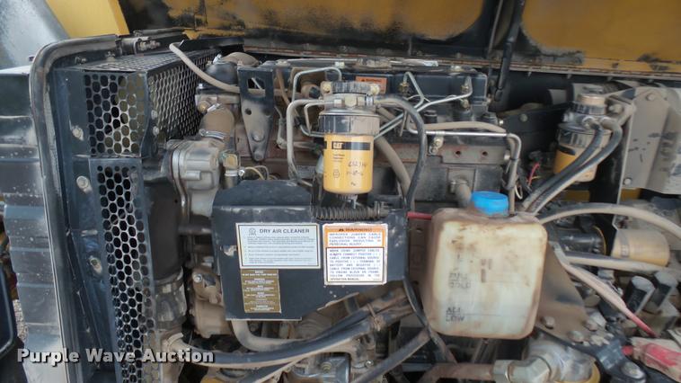 image for item L2293 2001 Caterpillar TH83 telehandler