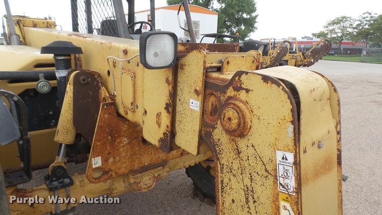 image for item L2293 2001 Caterpillar TH83 telehandler