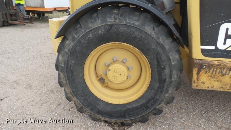 image for item L2293 2001 Caterpillar TH83 telehandler