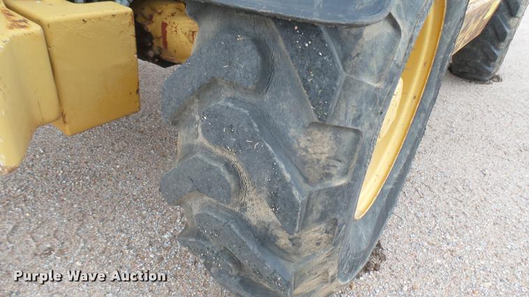 image for item L2293 2001 Caterpillar TH83 telehandler