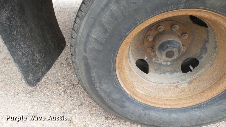 image for item L2294 2000 L&L equipment trailer