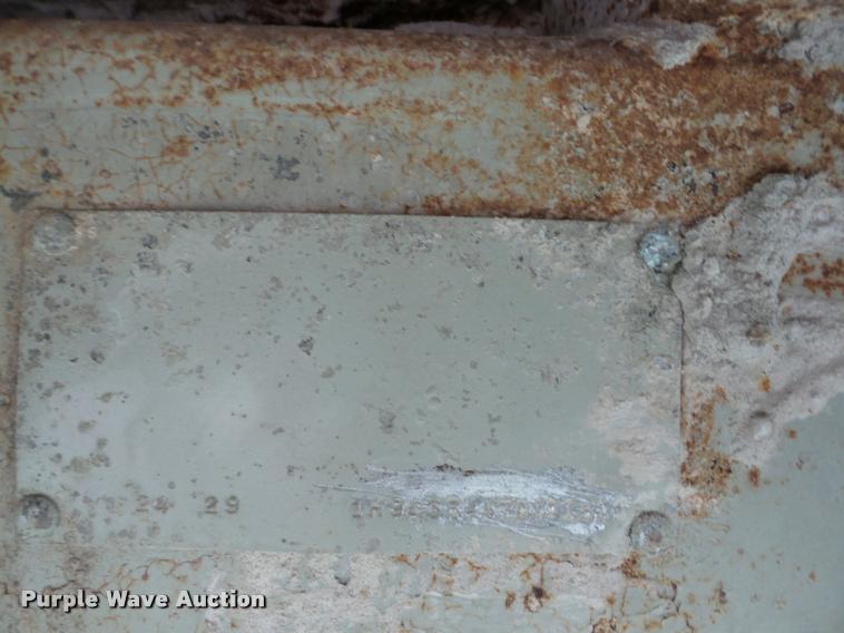 image for item L6311 1983 Hilbilt end dump trailer