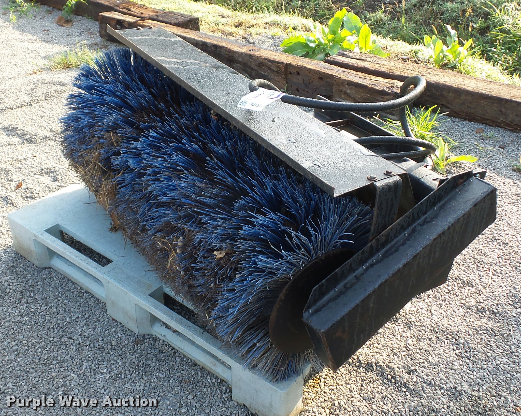 Leon-ram mini skid steer sweeper in Independence, MO | Item DD1577 sold ...