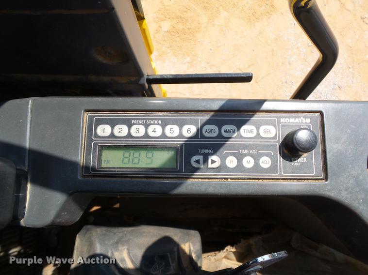 image for item DB4147 2011 Komatsu PC200LC-8 excavator