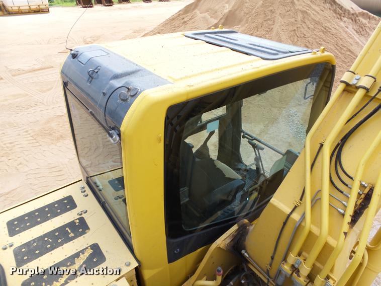 image for item DB4147 2011 Komatsu PC200LC-8 excavator