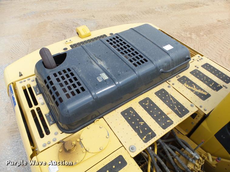 image for item DB4147 2011 Komatsu PC200LC-8 excavator