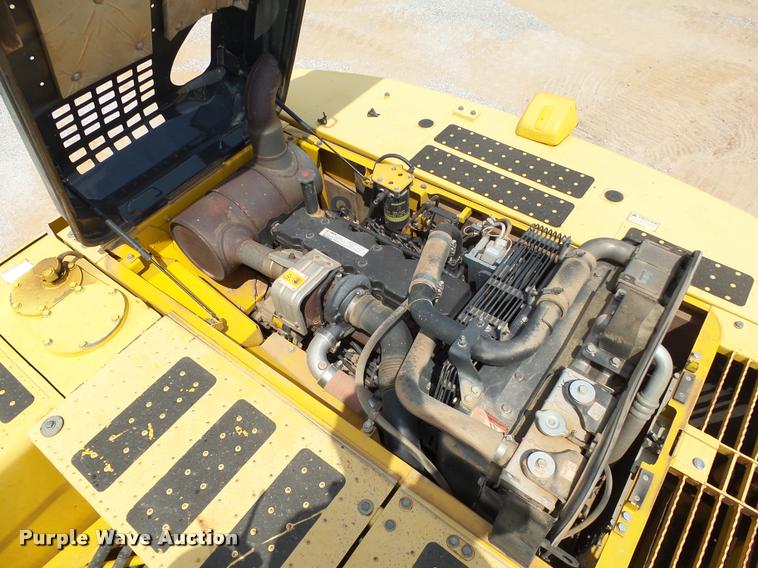 image for item DB4147 2011 Komatsu PC200LC-8 excavator