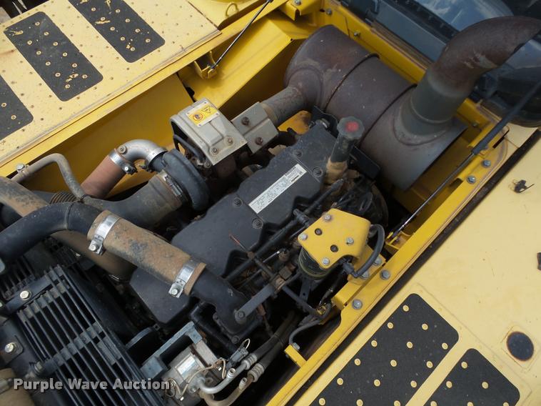 image for item DB4147 2011 Komatsu PC200LC-8 excavator