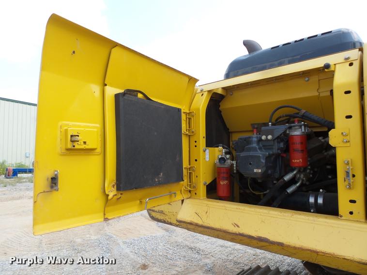 image for item DB4147 2011 Komatsu PC200LC-8 excavator