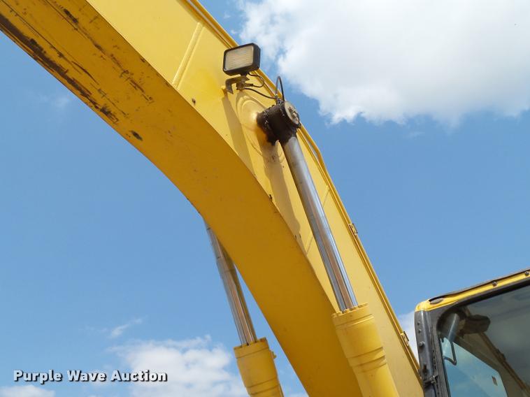 image for item DB4147 2011 Komatsu PC200LC-8 excavator