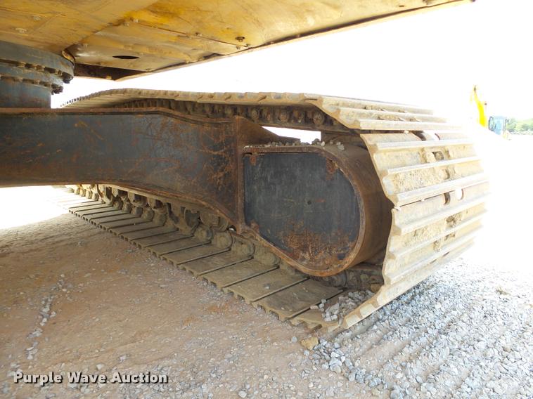 image for item DB4147 2011 Komatsu PC200LC-8 excavator