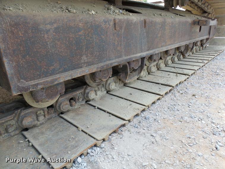 image for item DB4147 2011 Komatsu PC200LC-8 excavator