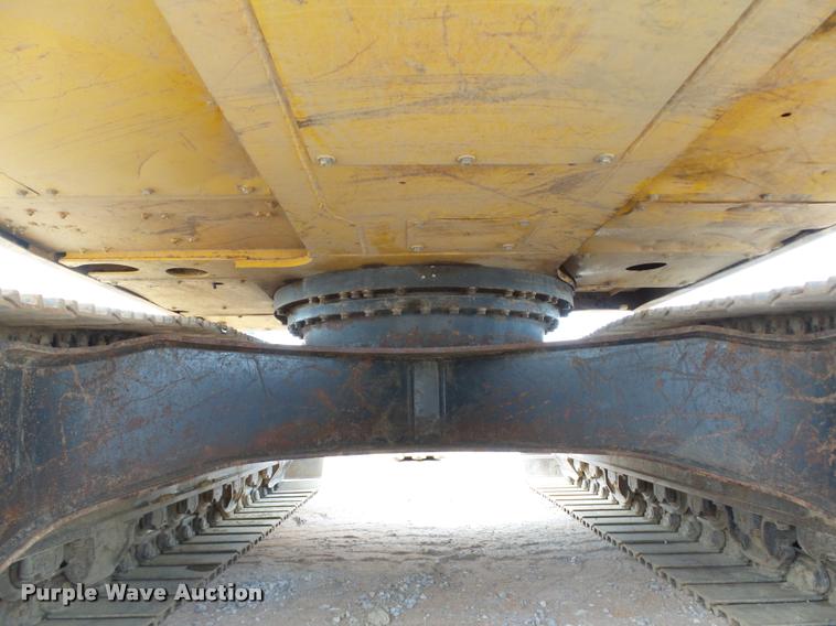 image for item DB4147 2011 Komatsu PC200LC-8 excavator