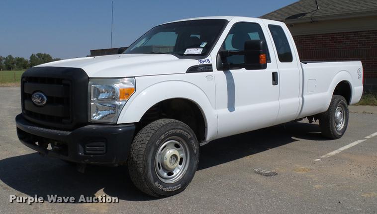 image for item DB4161 2011 Ford F250 Super Duty XL SuperCab pickup truck