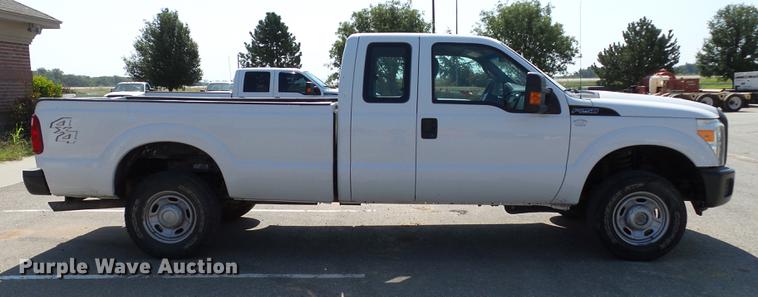 image for item DB4161 2011 Ford F250 Super Duty XL SuperCab pickup truck
