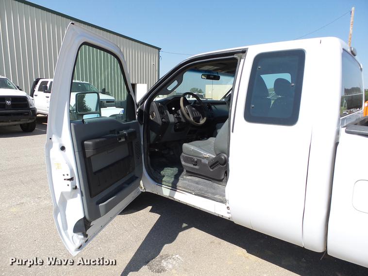 image for item DB4161 2011 Ford F250 Super Duty XL SuperCab pickup truck