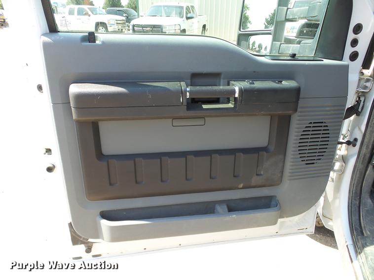 image for item DB4161 2011 Ford F250 Super Duty XL SuperCab pickup truck