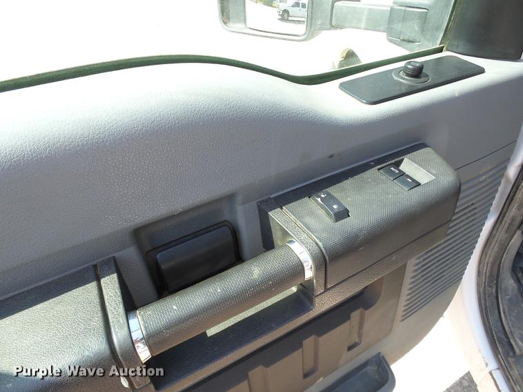 image for item DB4161 2011 Ford F250 Super Duty XL SuperCab pickup truck