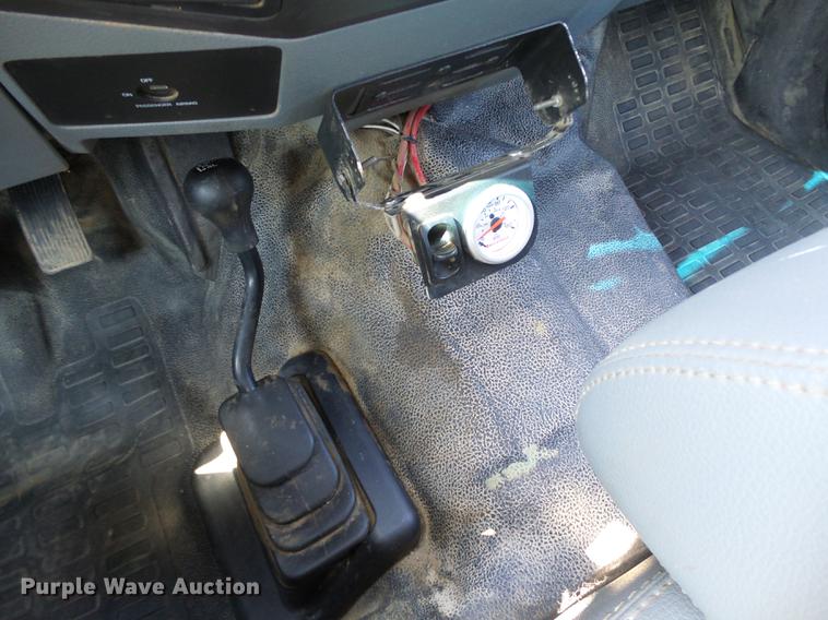 image for item DB4161 2011 Ford F250 Super Duty XL SuperCab pickup truck