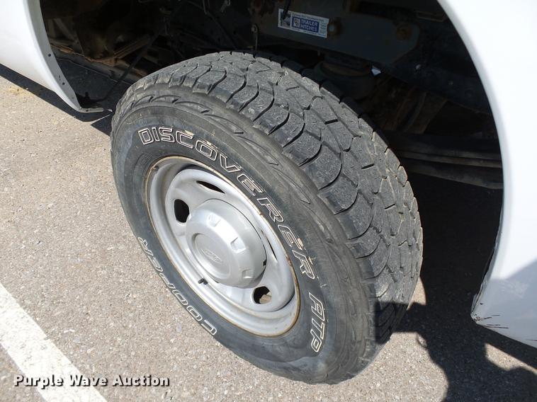 image for item DB4161 2011 Ford F250 Super Duty XL SuperCab pickup truck