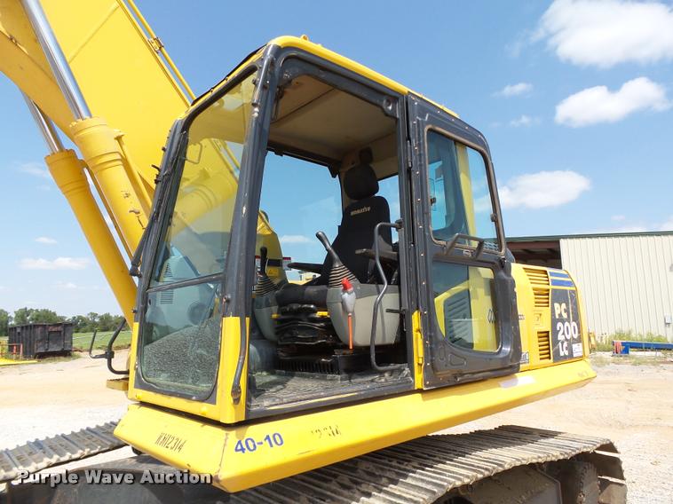image for item L1922 2012 Komatsu PC200LC-8 excavator