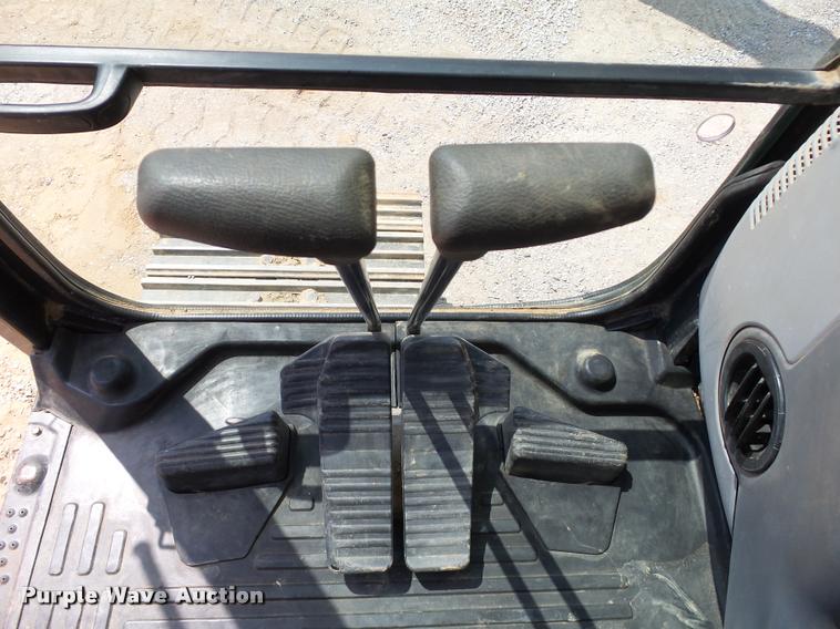 image for item L1922 2012 Komatsu PC200LC-8 excavator