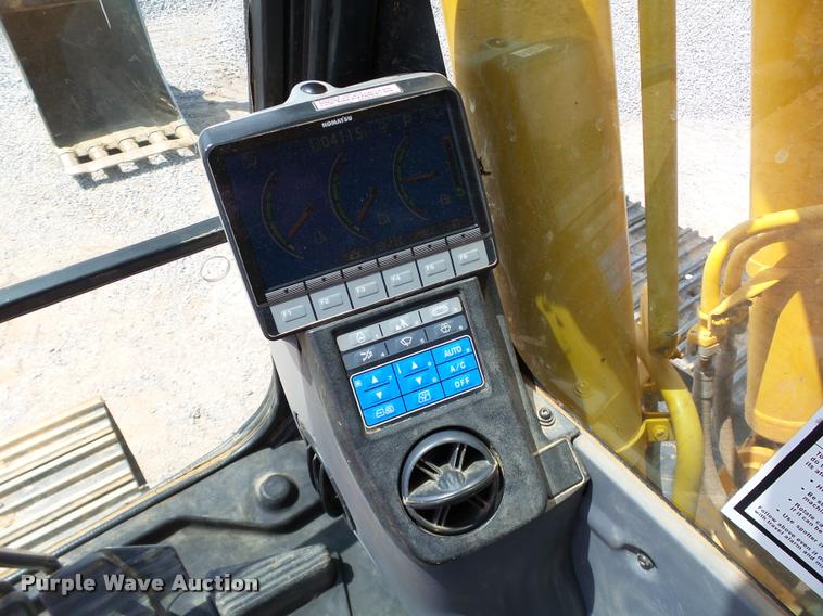 image for item L1922 2012 Komatsu PC200LC-8 excavator