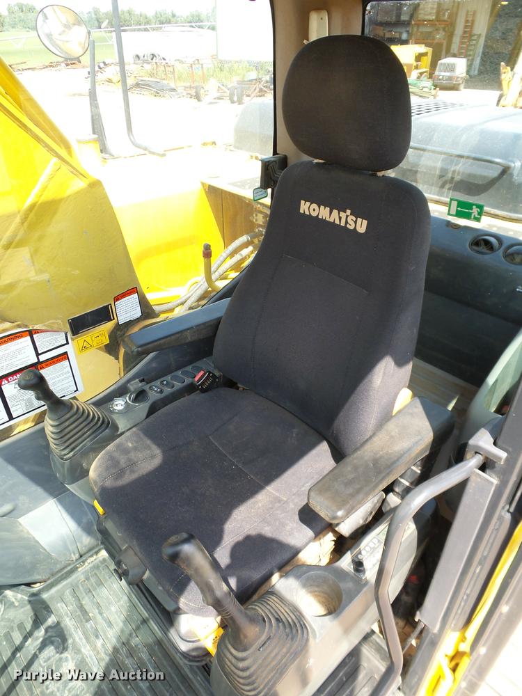 image for item L1922 2012 Komatsu PC200LC-8 excavator