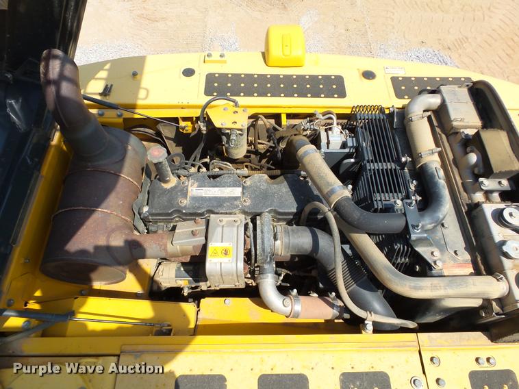 image for item L1922 2012 Komatsu PC200LC-8 excavator