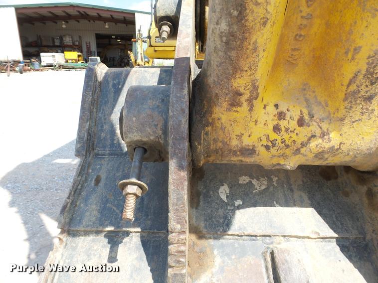 image for item L1922 2012 Komatsu PC200LC-8 excavator