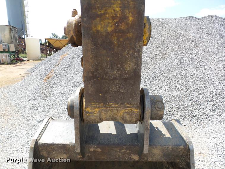 image for item L1922 2012 Komatsu PC200LC-8 excavator